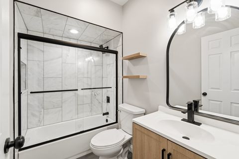 Tiny photo for 1531 W Oakdale Avenue #1, Chicago, IL 60657 (MLS # 12579588)