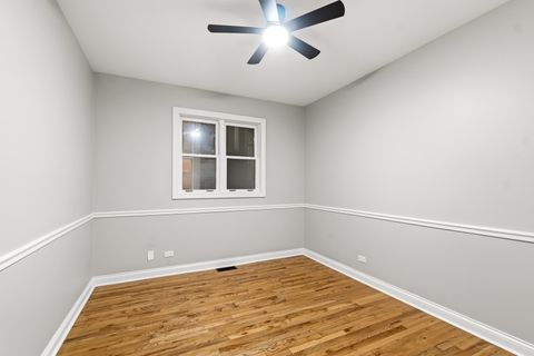 Tiny photo for 1531 W Oakdale Avenue #1, Chicago, IL 60657 (MLS # 12579588)