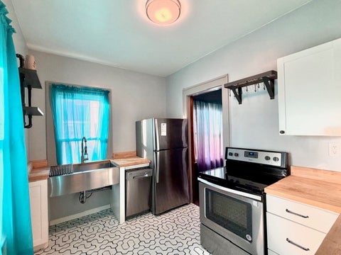 Tiny photo for 2129 Madison Street, Davenport, IA 52804 (MLS # 12797201)