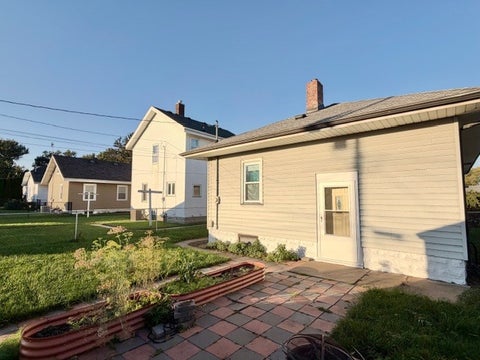 Tiny photo for 2129 Madison Street, Davenport, IA 52804 (MLS # 12797201)