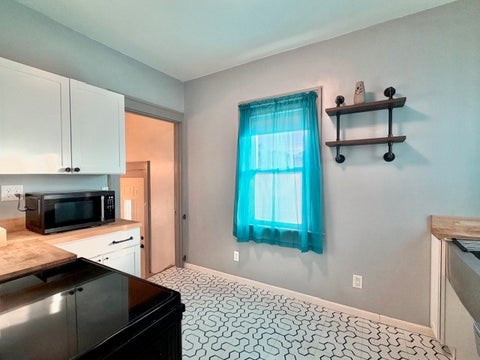Tiny photo for 2129 Madison Street, Davenport, IA 52804 (MLS # 12797201)