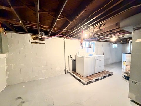Tiny photo for 2129 Madison Street, Davenport, IA 52804 (MLS # 12797201)