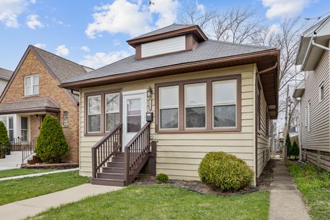 Tiny photo for 1328 W 98th Street, Chicago, IL 60643 (MLS # 12625159)
