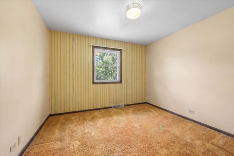 Tiny photo for 2021 Glenwood Avenue, Joliet, IL 60435 (MLS # 12744022)