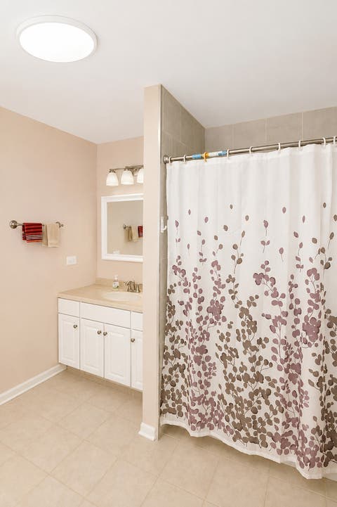 Tiny photo for 5559 Elizabeth Place, Rolling Meadows, IL 60008 (MLS # 12741640)