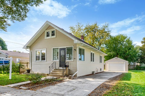 Tiny photo for 741 HINMAN Street, Aurora, IL 60505 (MLS # 12795857)