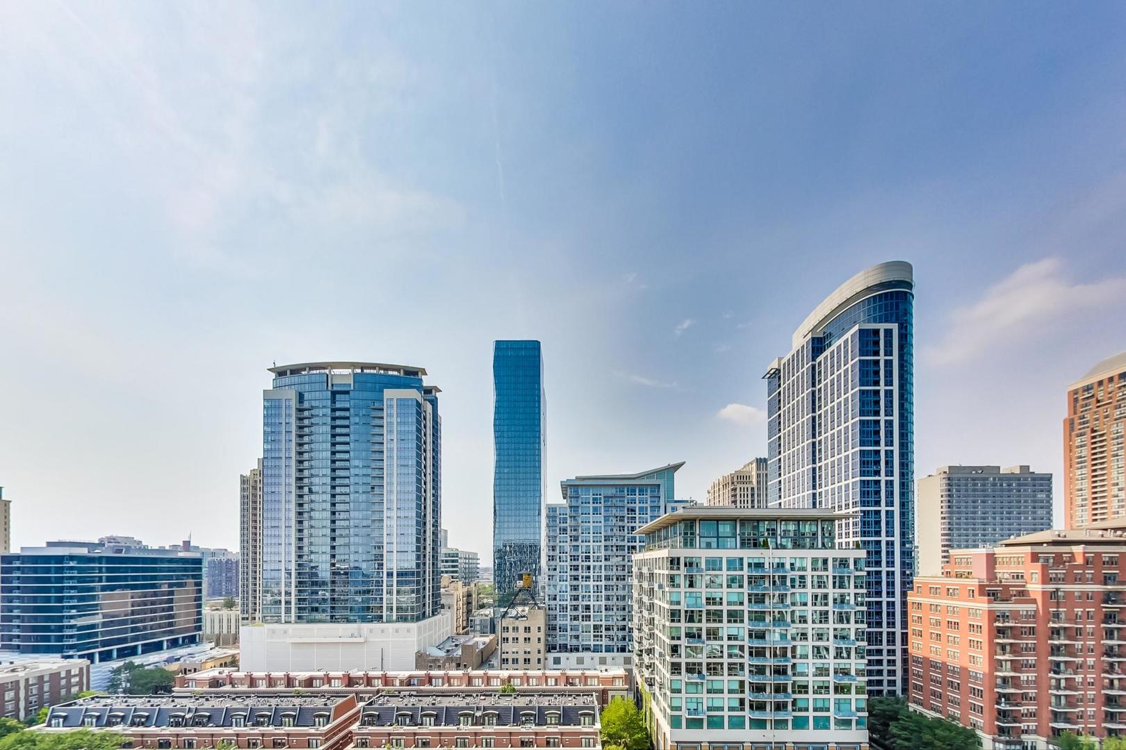 1322 S Prairie Avenue 1407