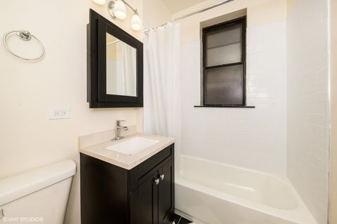Tiny photo for 1006 E 54th Street #J-2, Chicago, IL 60615 (MLS # 12399597)