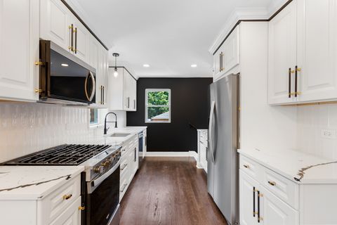 Tiny photo for 6924 34th Street, Berwyn, IL 60402 (MLS # 12481718)