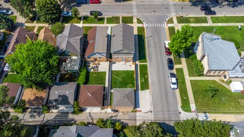 Tiny photo for 6924 34th Street, Berwyn, IL 60402 (MLS # 12481718)