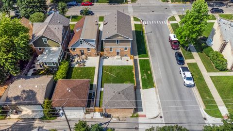Tiny photo for 6924 34th Street, Berwyn, IL 60402 (MLS # 12481718)
