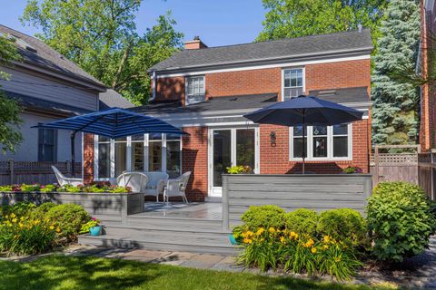 Tiny photo for 2663 Lawndale Avenue, Evanston, IL 60201 (MLS # 12515004)