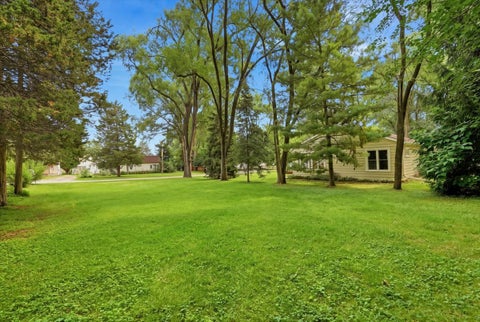 Tiny photo for 26797 W Longwood Drive, Ingleside, IL 60041 (MLS # 12724562)