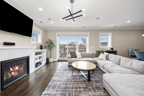 Tiny photo for 1042 W Altgeld Street #3, Chicago, IL 60614 (MLS # 12621347)