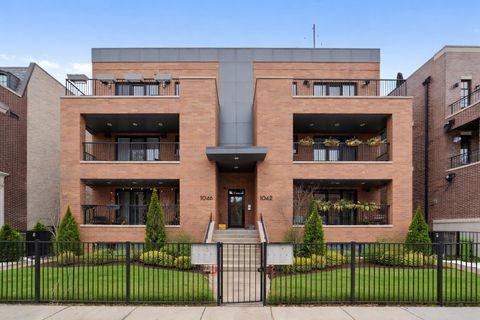 Photo of 1042 W Altgeld Street #3, Chicago, IL 60614 (MLS # 12621347)