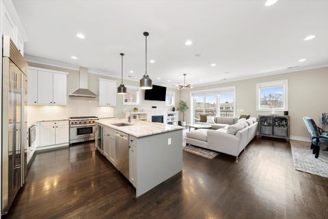 Tiny photo for 1042 W Altgeld Street #3, Chicago, IL 60614 (MLS # 12621347)