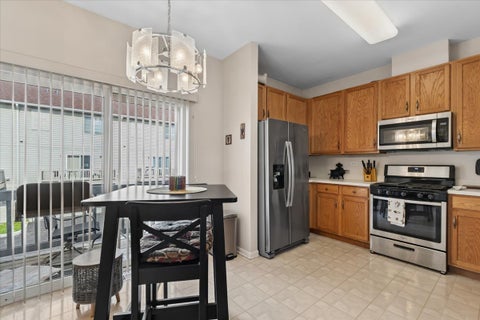 Tiny photo for 1333 NEW HAVEN Drive #1333, Cary, IL 60013 (MLS # 12691474)