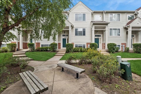 Photo of 1333 NEW HAVEN Drive #1333, Cary, IL 60013 (MLS # 12691474)