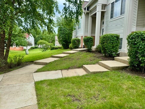Tiny photo for 1333 NEW HAVEN Drive #1333, Cary, IL 60013 (MLS # 12691474)