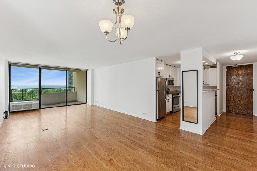 1450 N Astor Street 14D