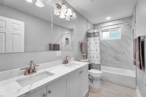 Tiny photo for 5047 Forster Avenue, Schiller Park, IL 60176 (MLS # 12457323)