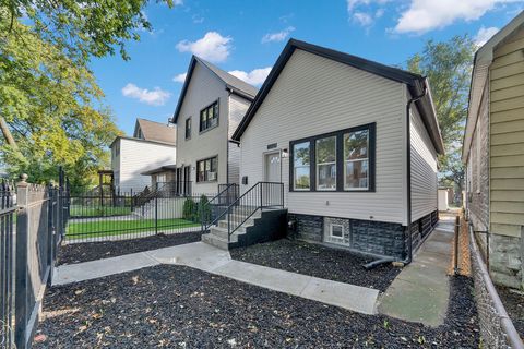 Tiny photo for 7527 S Ellis Avenue, Chicago, IL 60619 (MLS # 12477284)