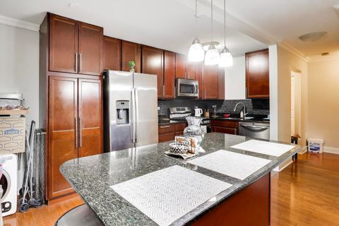 Tiny photo for 6400 N RIDGE Boulevard #402, Chicago, IL 60626 (MLS # 12364624)