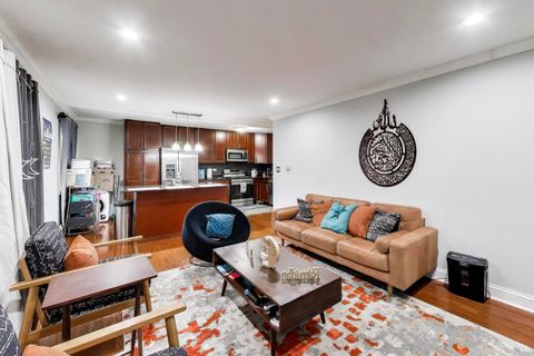 Tiny photo for 6400 N RIDGE Boulevard #402, Chicago, IL 60626 (MLS # 12364624)