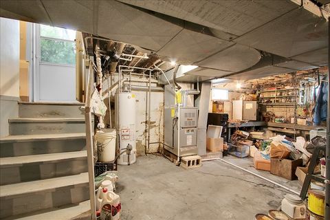 Tiny photo for 13134 Sacramento Avenue, Blue Island, IL 60406 (MLS # 12491317)