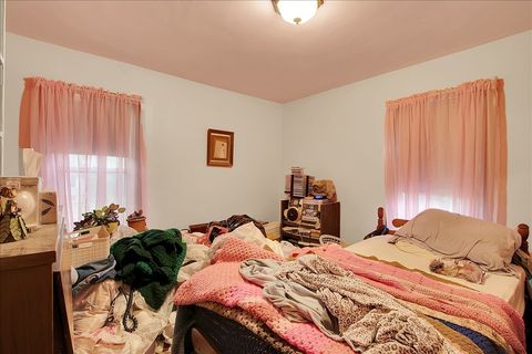 Tiny photo for 13134 Sacramento Avenue, Blue Island, IL 60406 (MLS # 12491317)