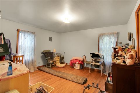 Tiny photo for 13134 Sacramento Avenue, Blue Island, IL 60406 (MLS # 12491317)