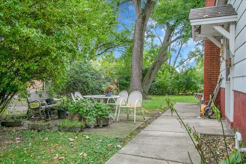 Tiny photo for 13134 Sacramento Avenue, Blue Island, IL 60406 (MLS # 12491317)