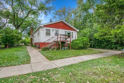 Photo of 13134 Sacramento Avenue, Blue Island, IL 60406 (MLS # 12491317)
