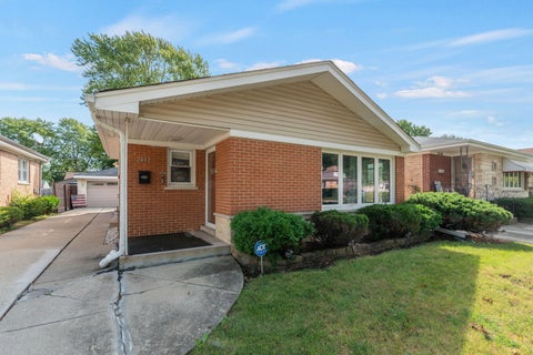Tiny photo for 2453 George Street, Franklin Park, IL 60131 (MLS # 12764777)