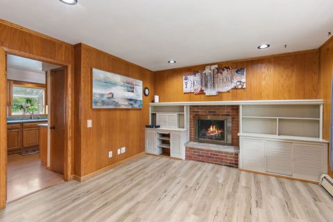 Tiny photo for 211 E Ottawa Street, Sycamore, IL 60178 (MLS # 12502323)