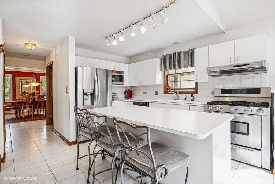 1302 Moraine Drive
