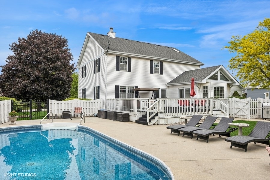 1302 Moraine Drive