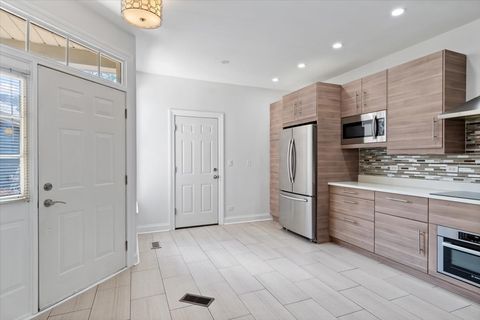 Tiny photo for 2257 LAKE RIDGE Drive, Glendale Heights, IL 60139 (MLS # 12565204)