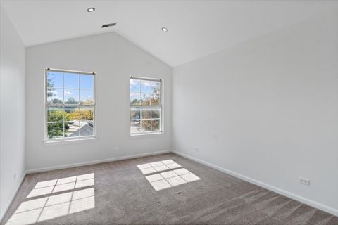 Tiny photo for 2257 LAKE RIDGE Drive, Glendale Heights, IL 60139 (MLS # 12565204)