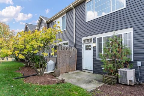 Tiny photo for 2257 LAKE RIDGE Drive, Glendale Heights, IL 60139 (MLS # 12565204)