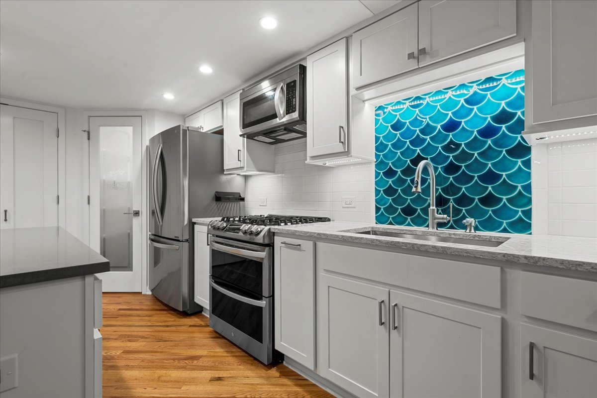 601 Linden Place 119