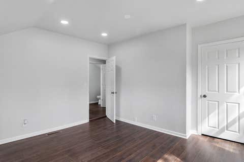 Tiny photo for 102 8th Avenue, Mendota, IL 61342 (MLS # 12647303)