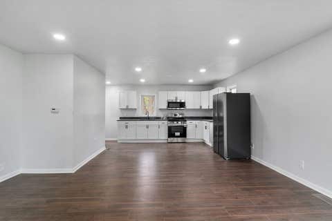 Tiny photo for 102 8th Avenue, Mendota, IL 61342 (MLS # 12647303)