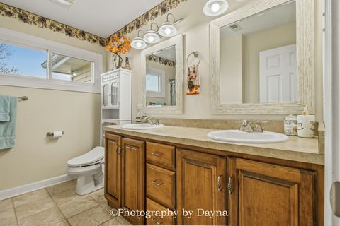 Tiny photo for 996 Meadow Path, Manteno, IL 60950 (MLS # 12593407)