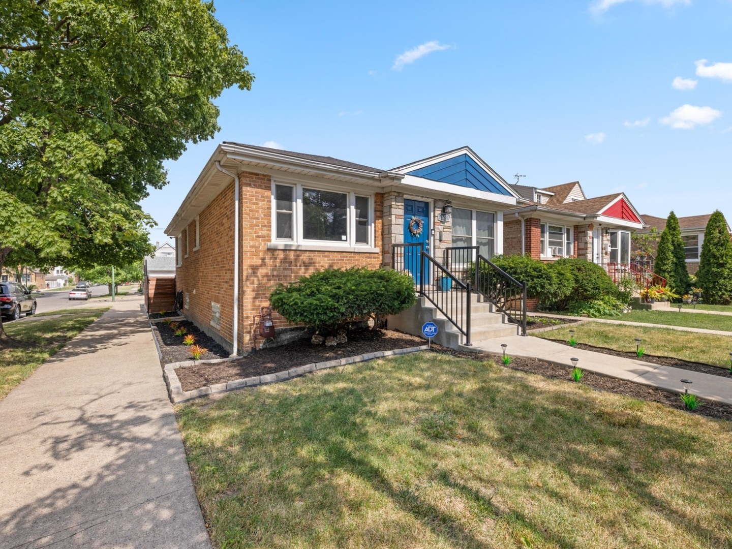 View Chicago, IL 60639 house