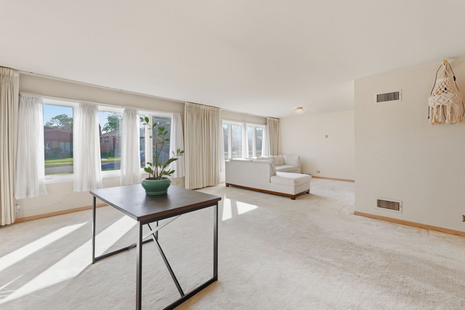 9020 S Constance Avenue