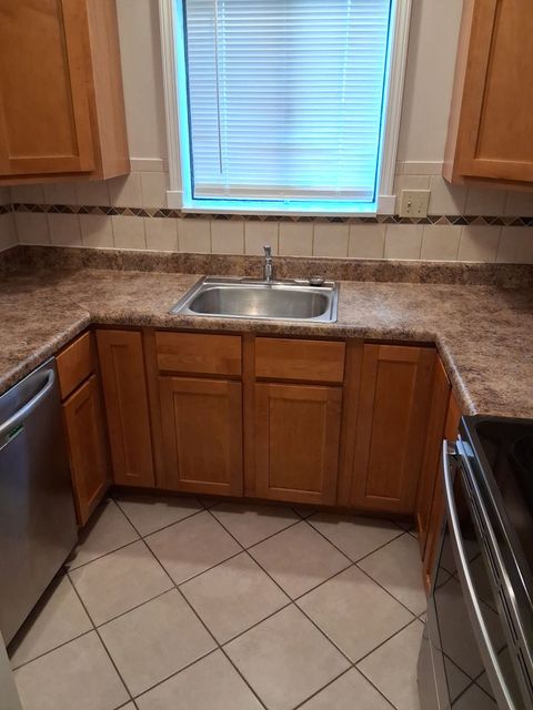 Tiny photo for 266 12th Street #3B, Wheeling, IL 60090 (MLS # 12459959)