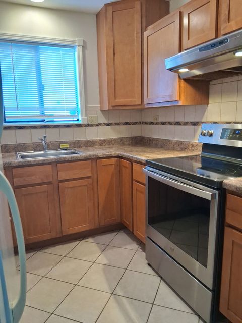 Tiny photo for 266 12th Street #3B, Wheeling, IL 60090 (MLS # 12459959)