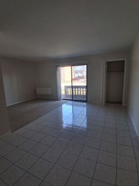 Tiny photo for 266 12th Street #3B, Wheeling, IL 60090 (MLS # 12459959)