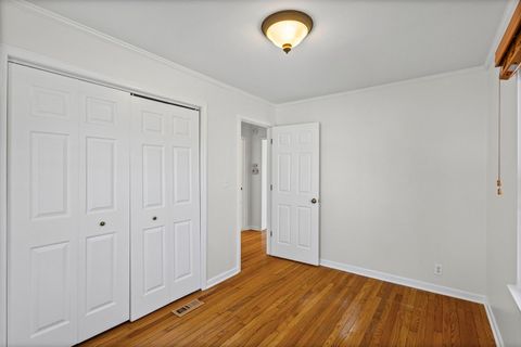 Tiny photo for 115 N PARK Street, Westmont, IL 60559 (MLS # 12580091)